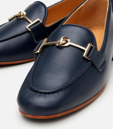  Kadın Deri Lacivert Tokalı Klasik Loafer