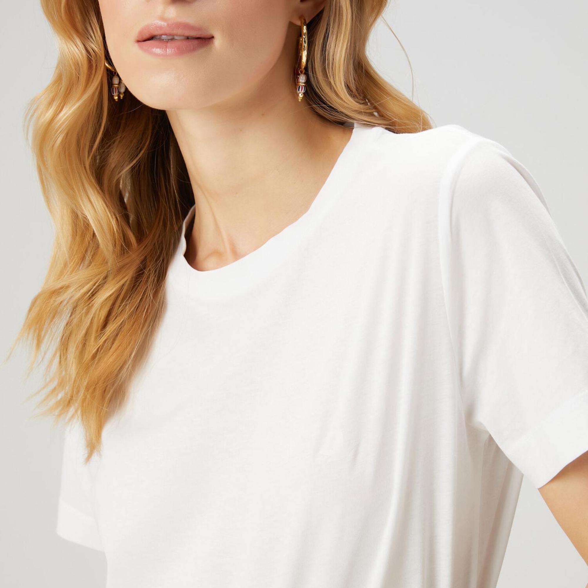 Beymen Club Kadın Kırık Beyaz Logo Detaylı Basic T-shirt