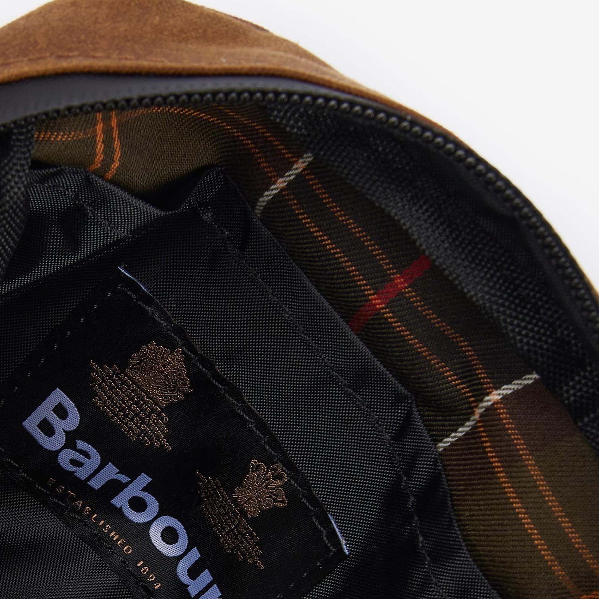 Barbour Field Yağlı Çapraz Askılı Çanta