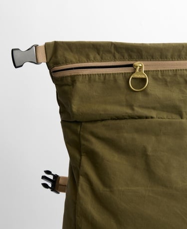  Barbour Transport Foldover Sırt Çantası