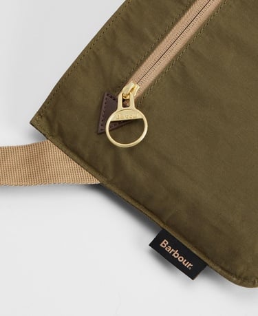  Barbour Transport Omuz Çantası