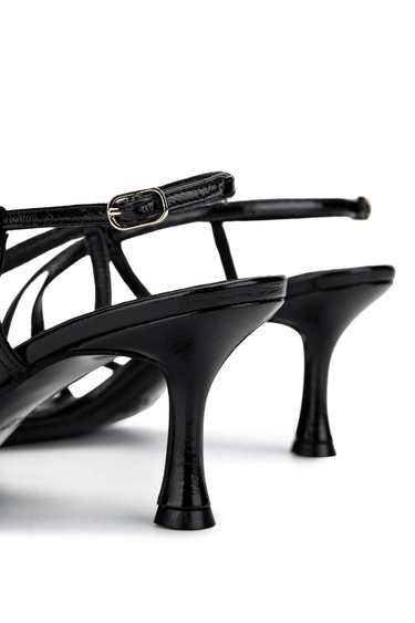  Tamer Tanca Kadın Hakiki Deri Siyah Rugan Topuklu Ayakkabı