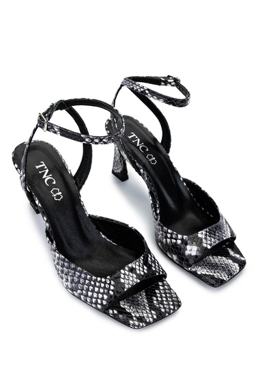  Tamer Tanca Kadın Hakiki Deri Siyah/Beyaz Yılan Topuklu Ayakkabı