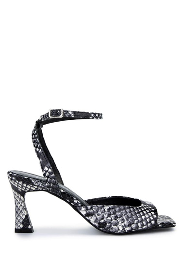  Tamer Tanca Kadın Hakiki Deri Siyah/Beyaz Yılan Topuklu Ayakkabı