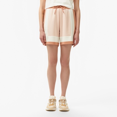  Lacoste Classic Kadın Pembe Şort