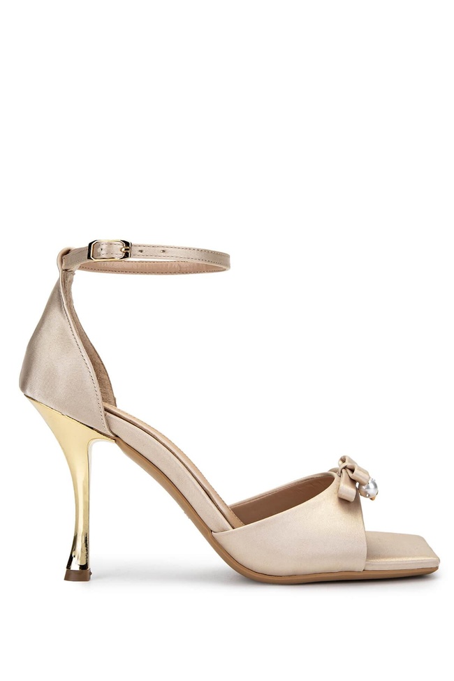  Tamer Tanca Kadın Hakiki Deri Bej Topuklu Ayakkabı