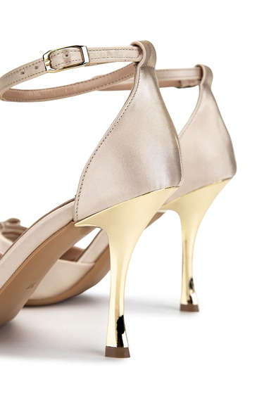  Tamer Tanca Kadın Hakiki Deri Bej Topuklu Ayakkabı