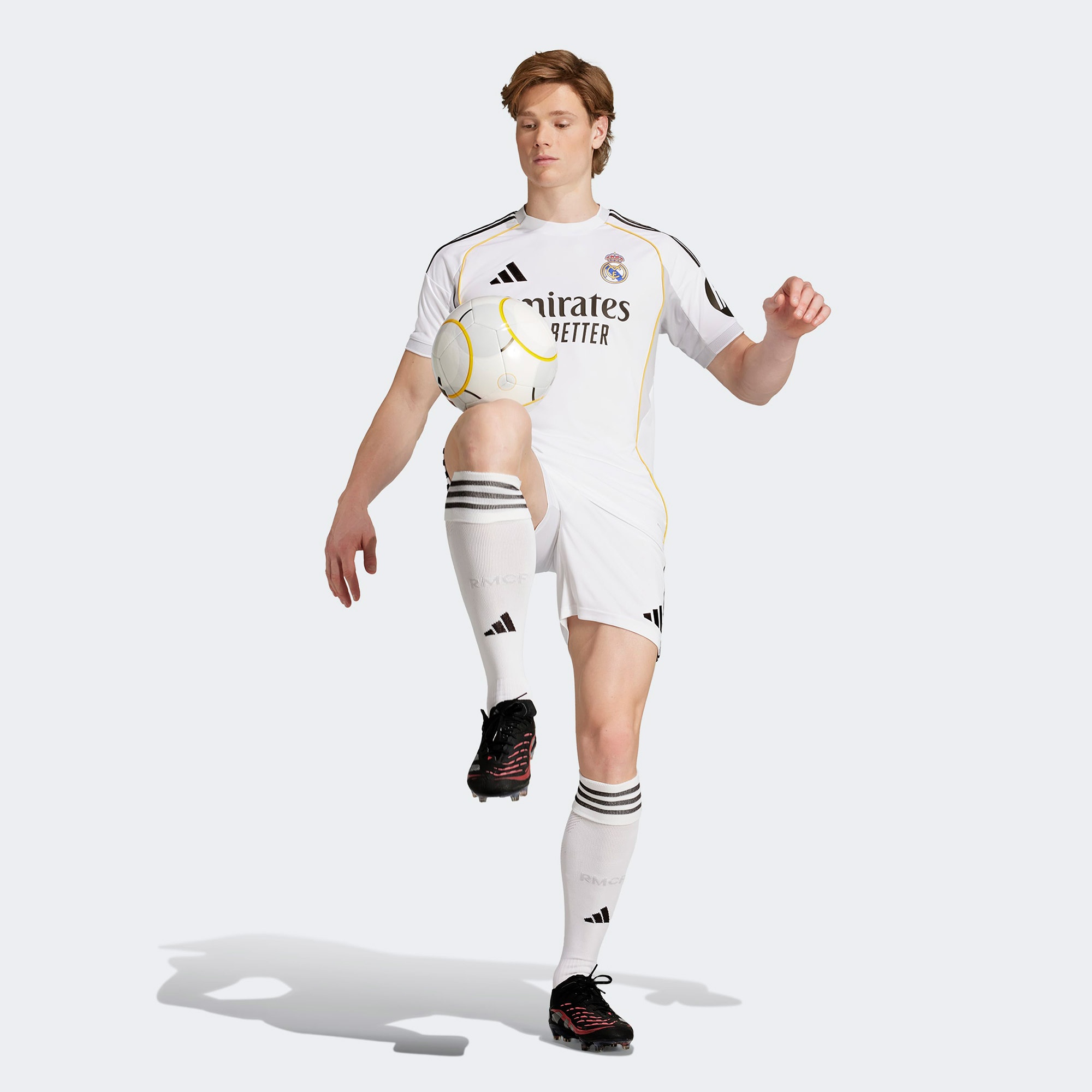adidas Real Madrid 25-26 Home Erkek Beyaz Futbol Şortu