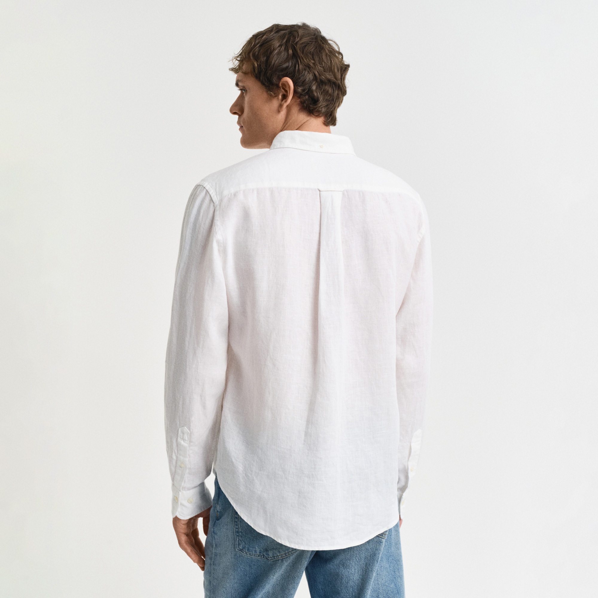 GANT Erkek Beyaz Regular Fit Düğmeli Yaka Keten Gömlek