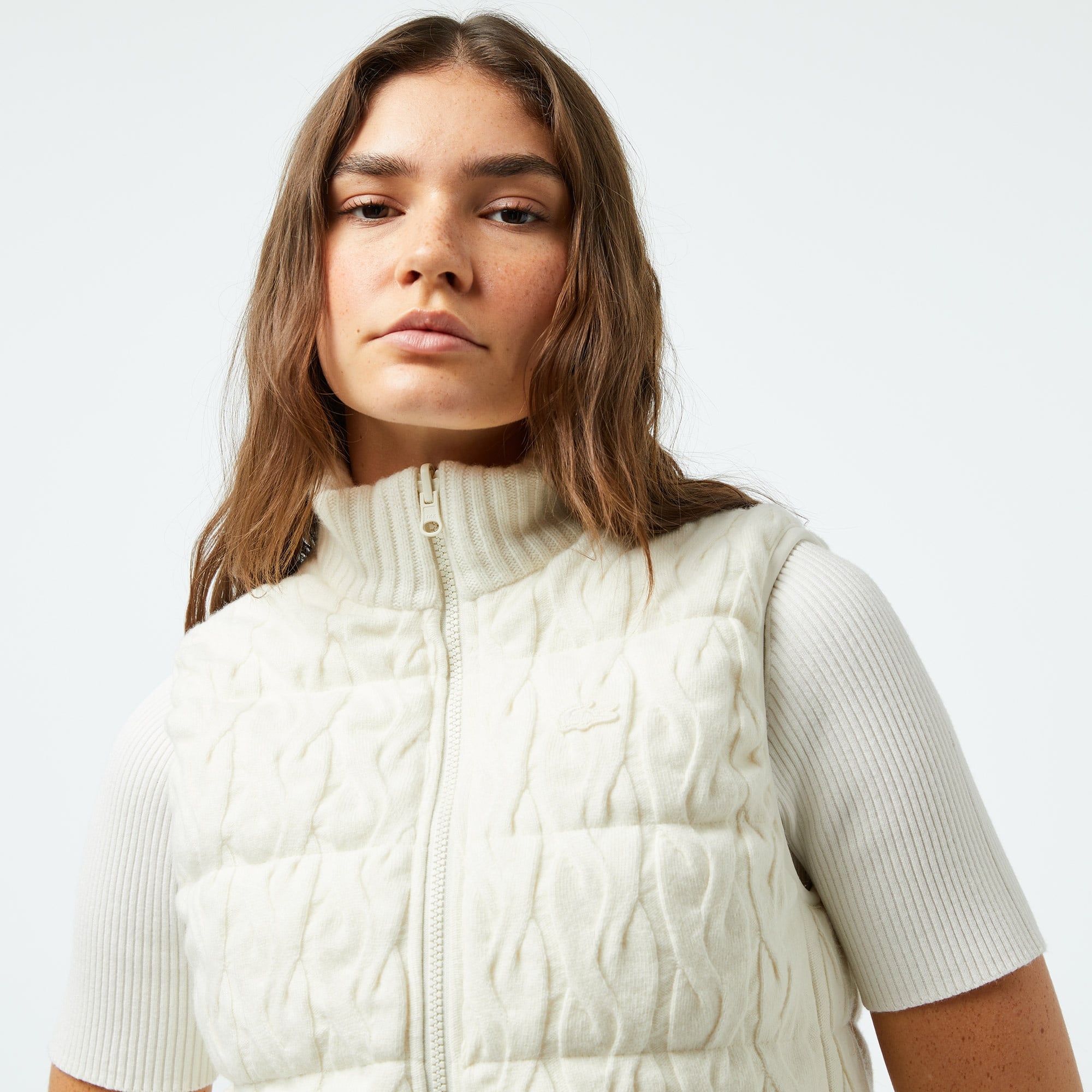 Lacoste Kadın Kapitone Regular Fit Dik Yaka Çift Taraflı Beyaz Yelek