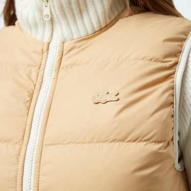  Lacoste Kadın Kapitone Regular Fit Dik Yaka Çift Taraflı Beyaz Yelek