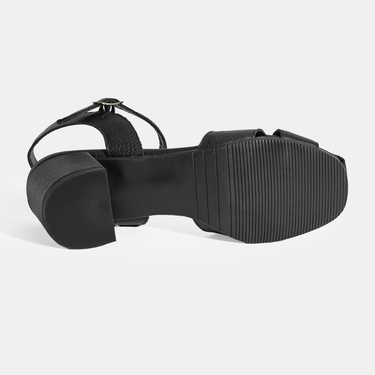  Kadın Siyah Ayarlanabilir Tokalı Deri Topuklu Sandalet