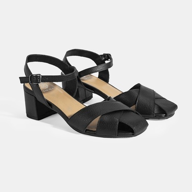  Kadın Siyah Ayarlanabilir Tokalı Deri Topuklu Sandalet