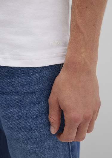  Mavi Stretch Beyaz Basic Tişört Fitted / Vücuda Oturan Kesim 061747-620