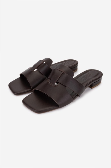  Valmenti Kadın Hakiki Deri Kahverengi Düz Terlik