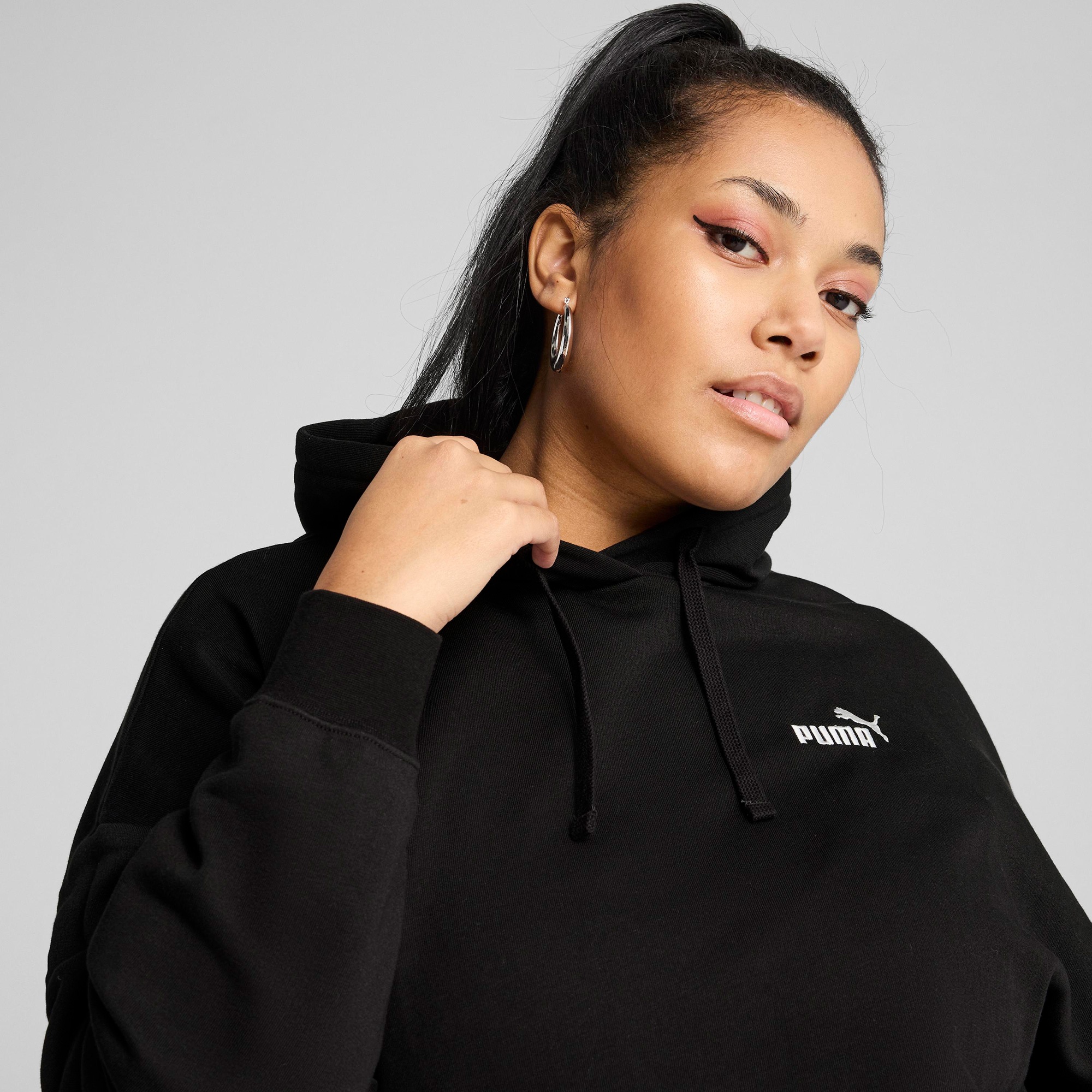 Puma Essential Small No. 1 Logo  Kadın Siyah Sweatshirt