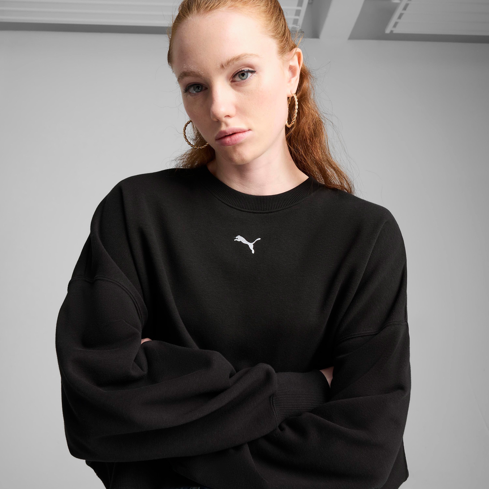Puma Wardrobe Essential Crew Kadın Siyah Sweatshirt