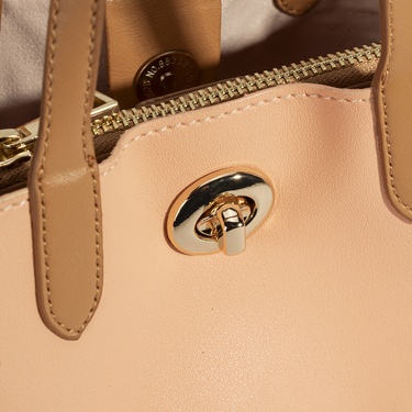  Kadın Turuncu Omuz Askılı Mini El Çantası