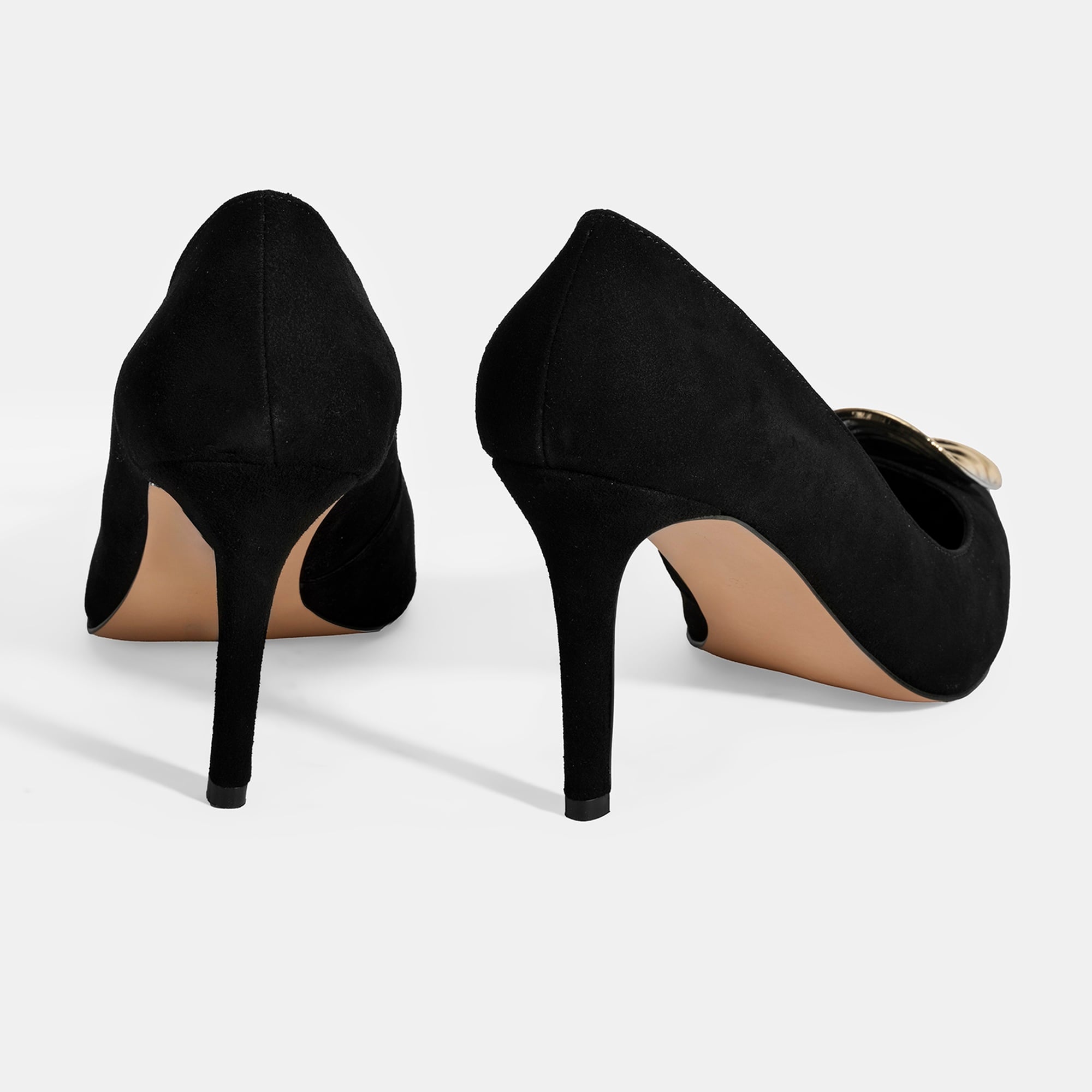 Kadın Siyah Gold Toka Detaylı Süet Topuklu Ayakkabı