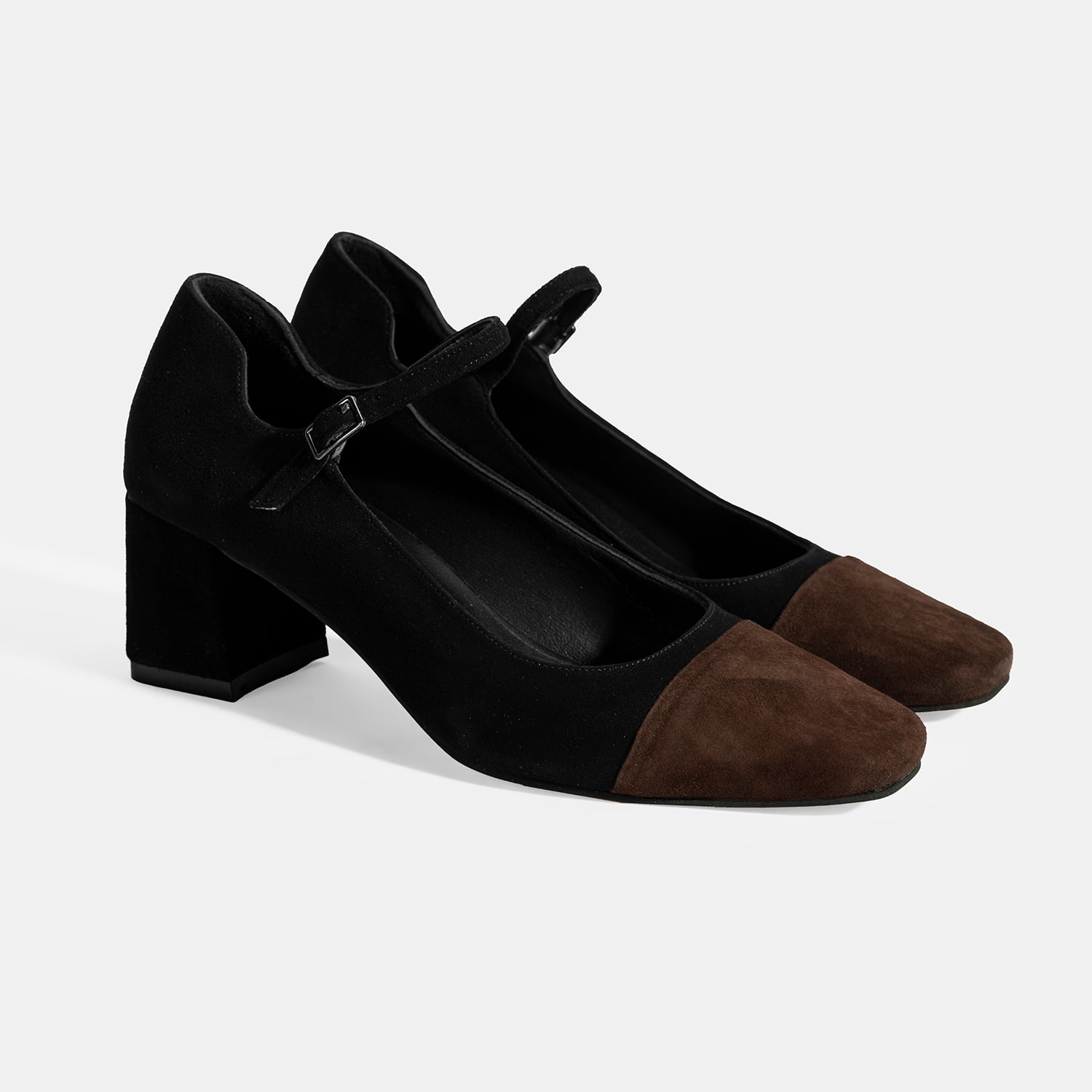  Kadın Siyah Ayarlanabilir Tokalı Süet Topuklu Ayakkabı