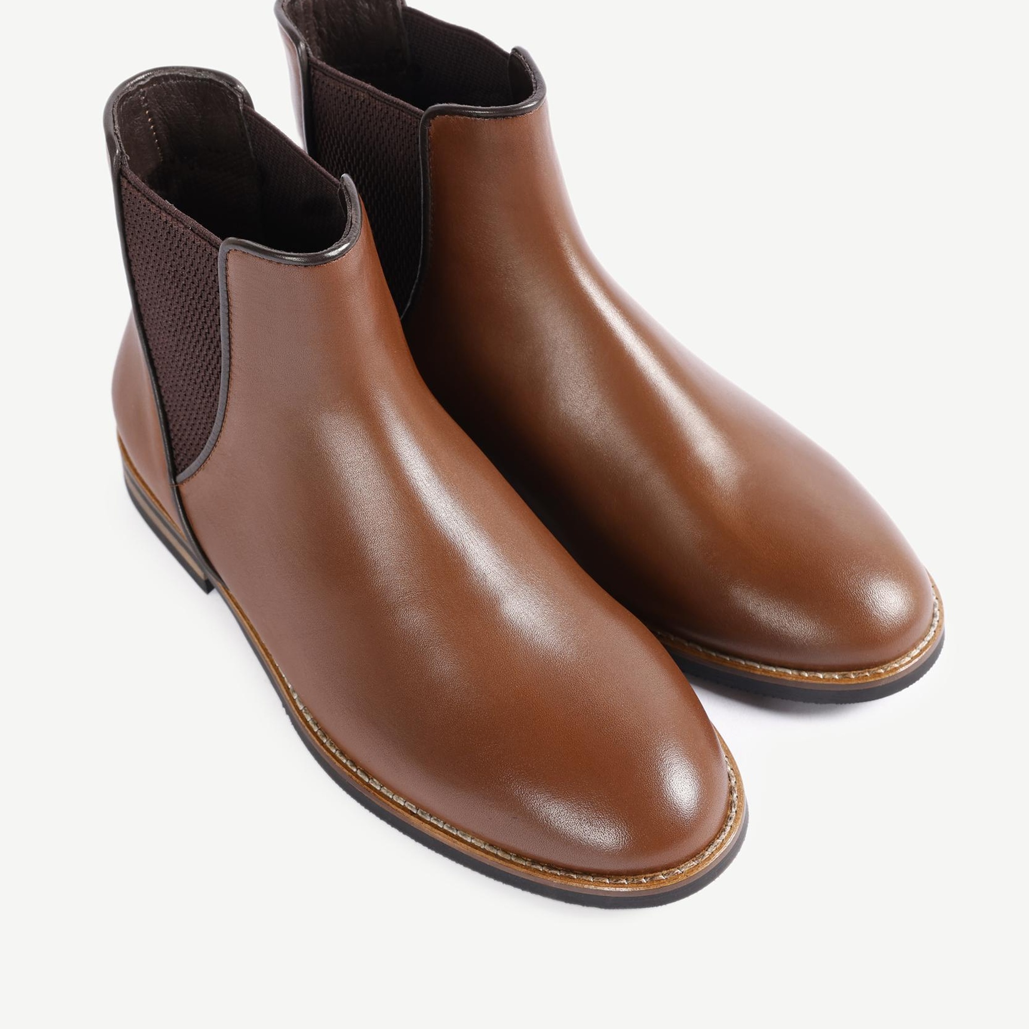 YARGICI İnce Tabanlı Lastikli Bot