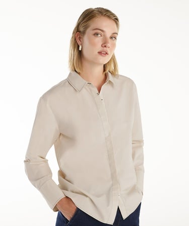  YARGICI Kontrast Detaylı Gömlek