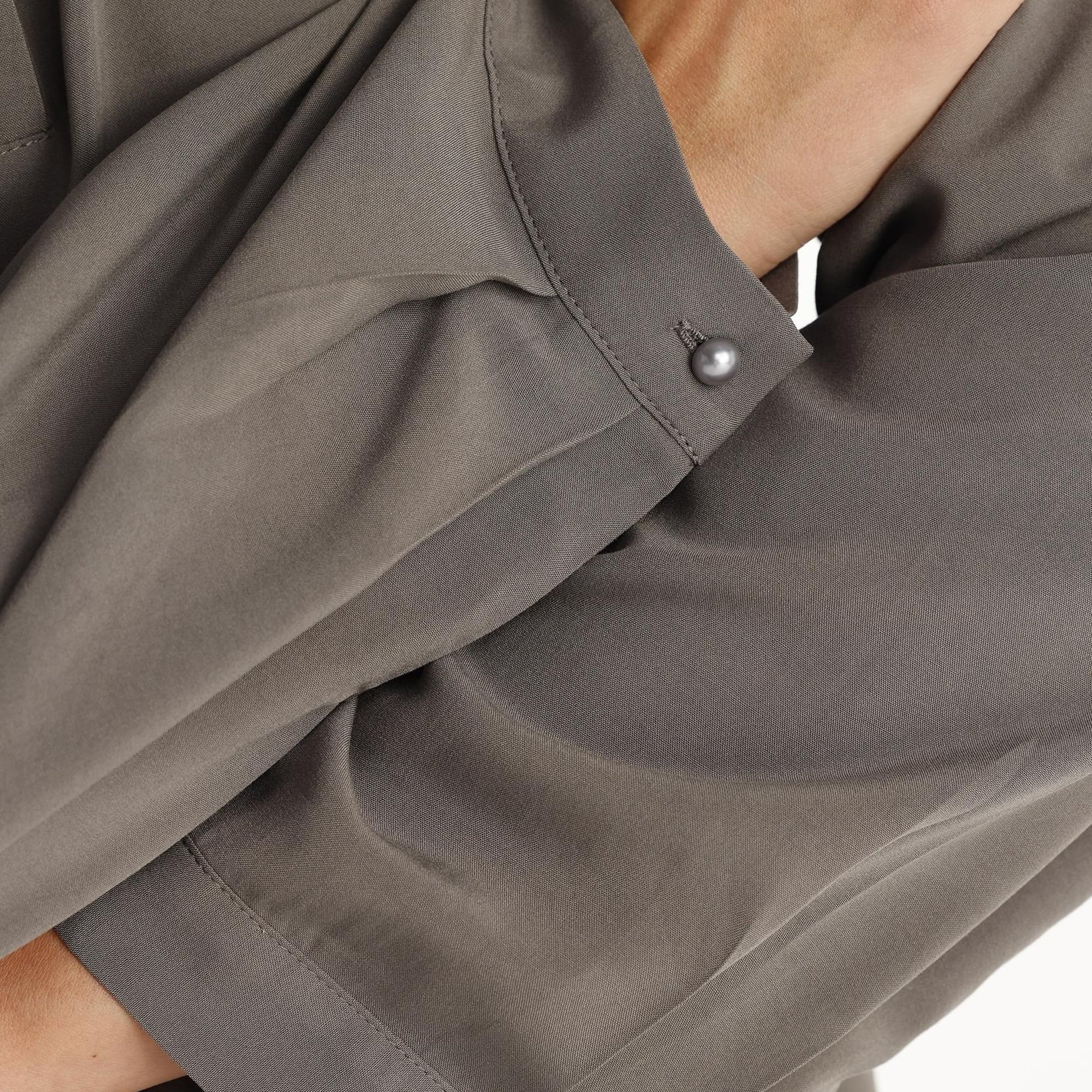 YARGICI İnci Düğmeli Bluz