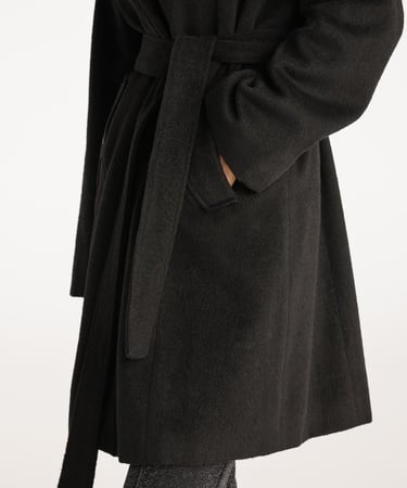  YARGICI Kapüşon Detaylı Palto