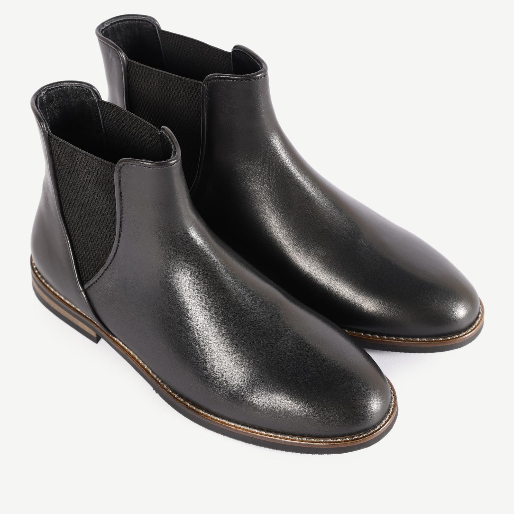 YARGICI İnce Tabanlı Lastikli Bot