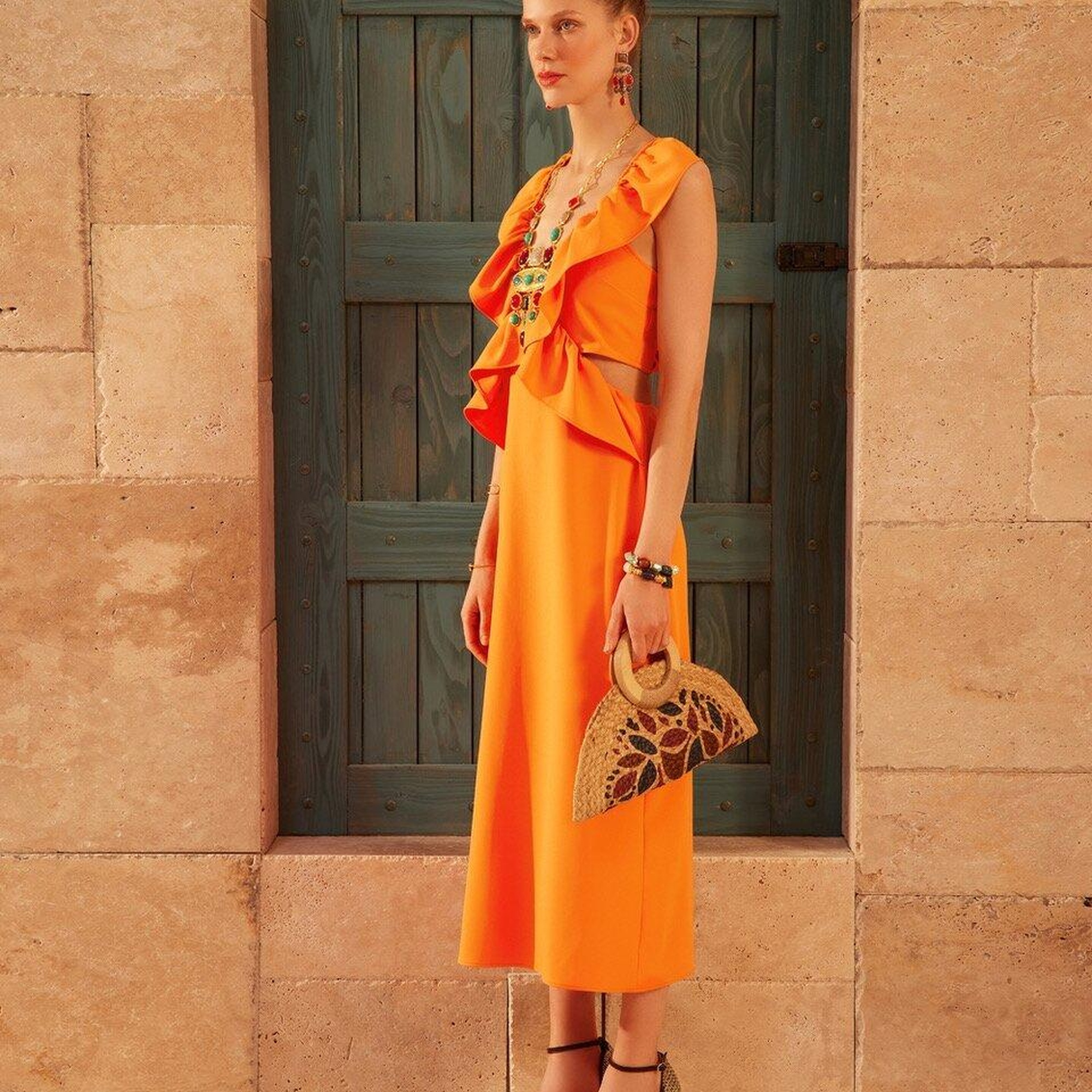 YARGICI Fırfırlı V Yaka Elbise