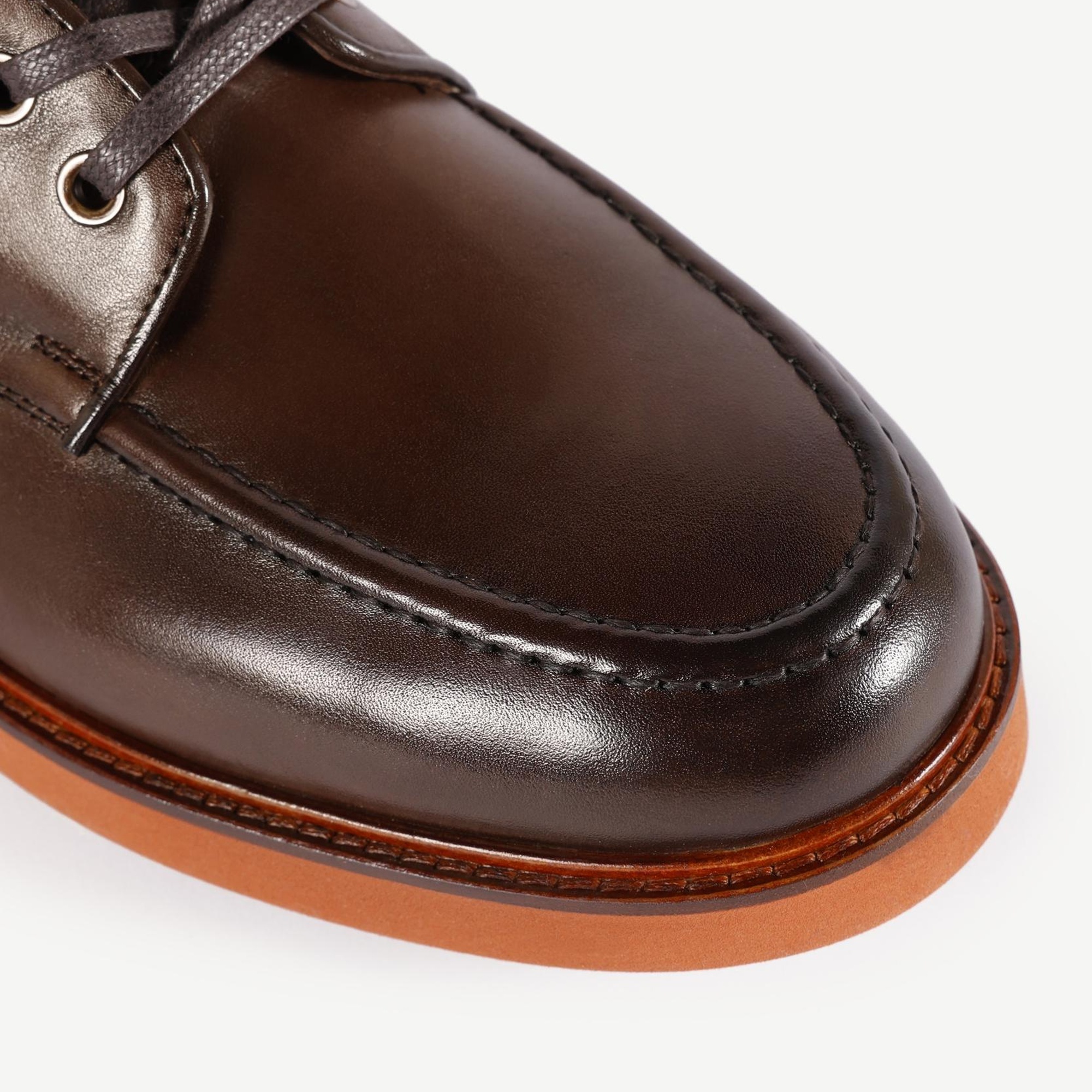 YARGICI Renkli Tabanlı Bağcıklı Bot