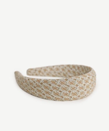  YARGICI Örgü Detaylı Taç