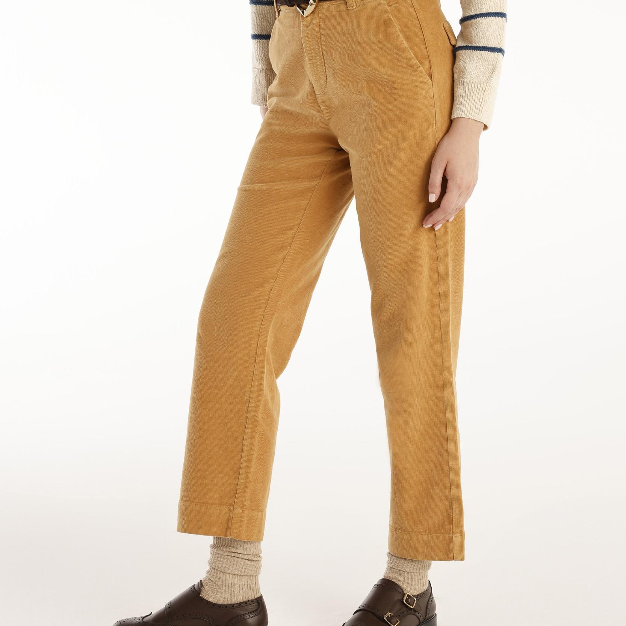 Arka Cep Detaylı Rahat Düz Paça Yüksel Bel Pantolon