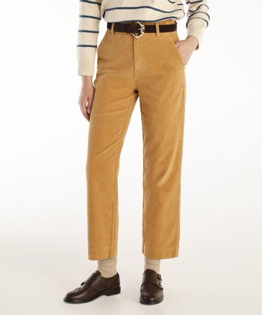  Arka Cep Detaylı Rahat Düz Paça Yüksel Bel Pantolon