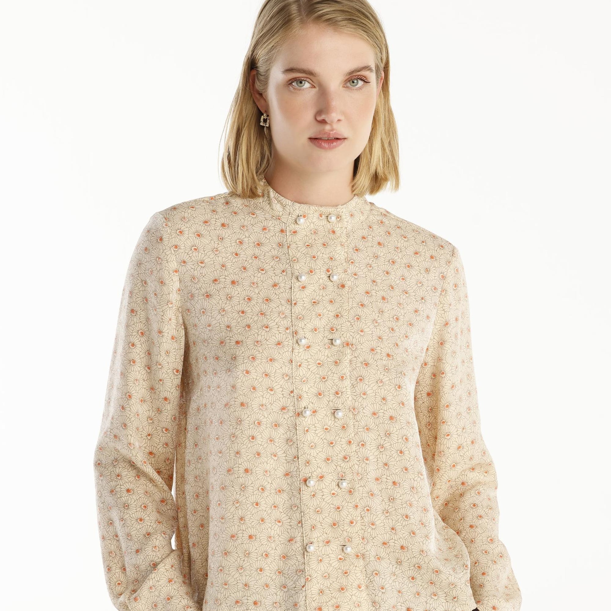 Çift Düğmeli Gömlek