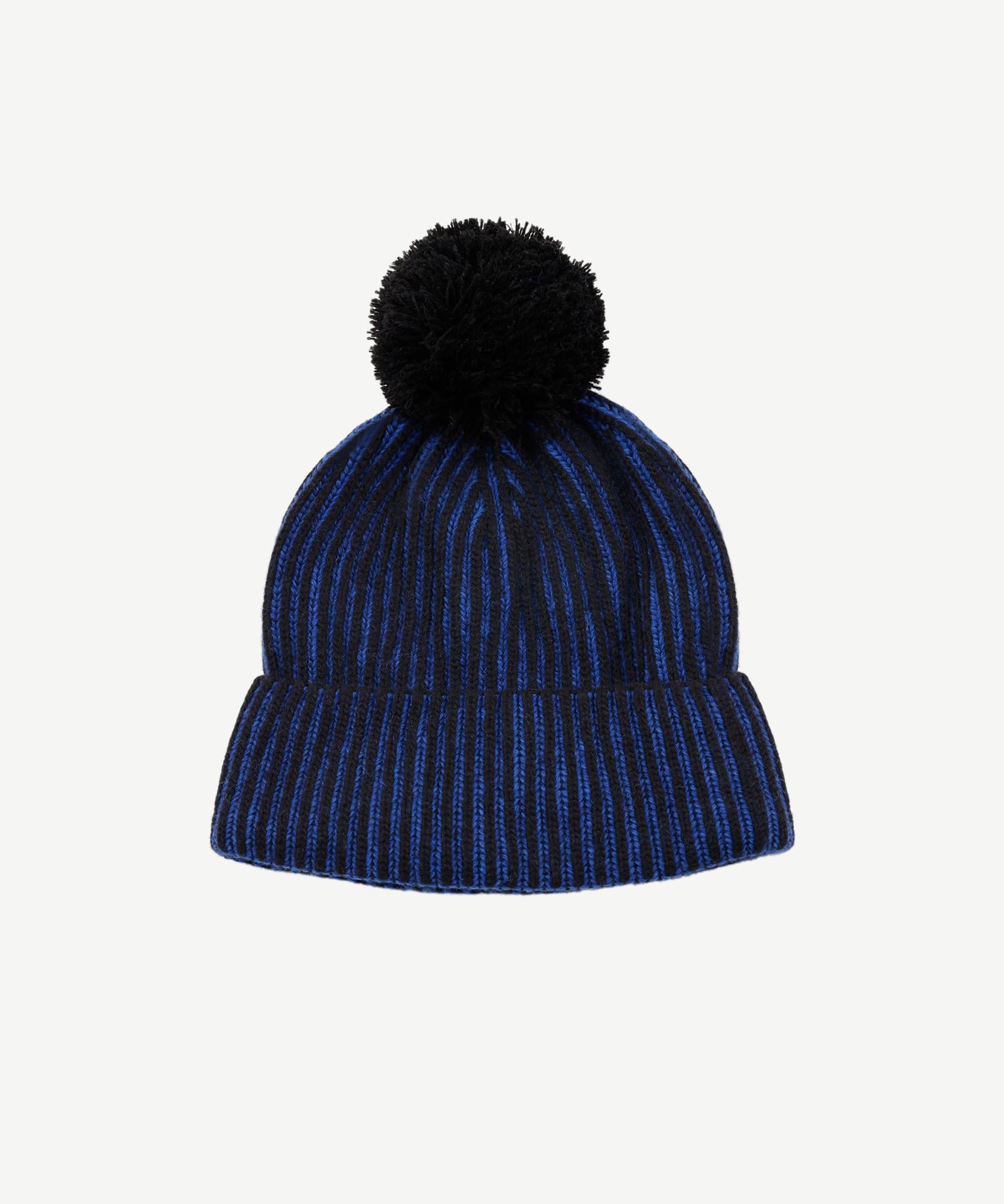  YARGICI Çizgi Detaylı Bere