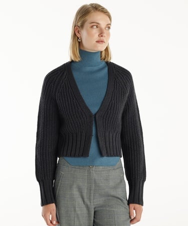  YARGICI V-Yakalı Hırka