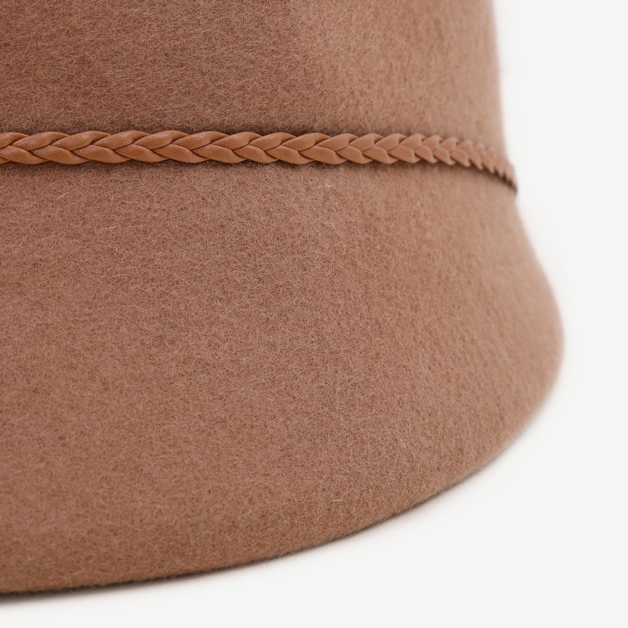 YARGICI Örgü Detaylı Yün Şapka