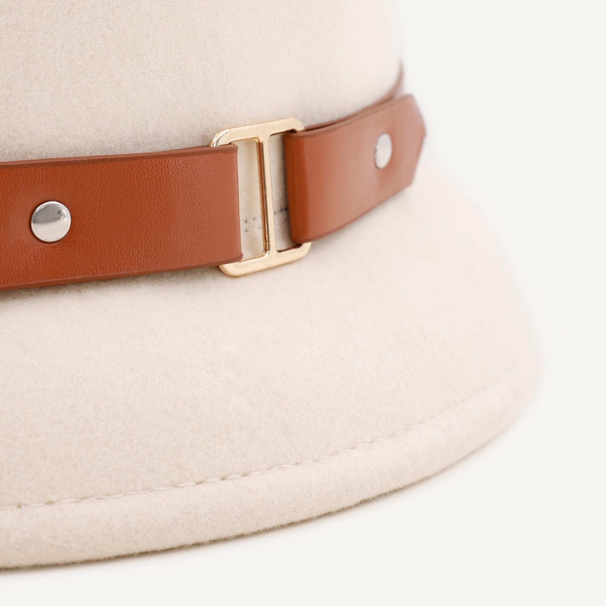 YARGICI Yün Kemer Detaylı  Şapka