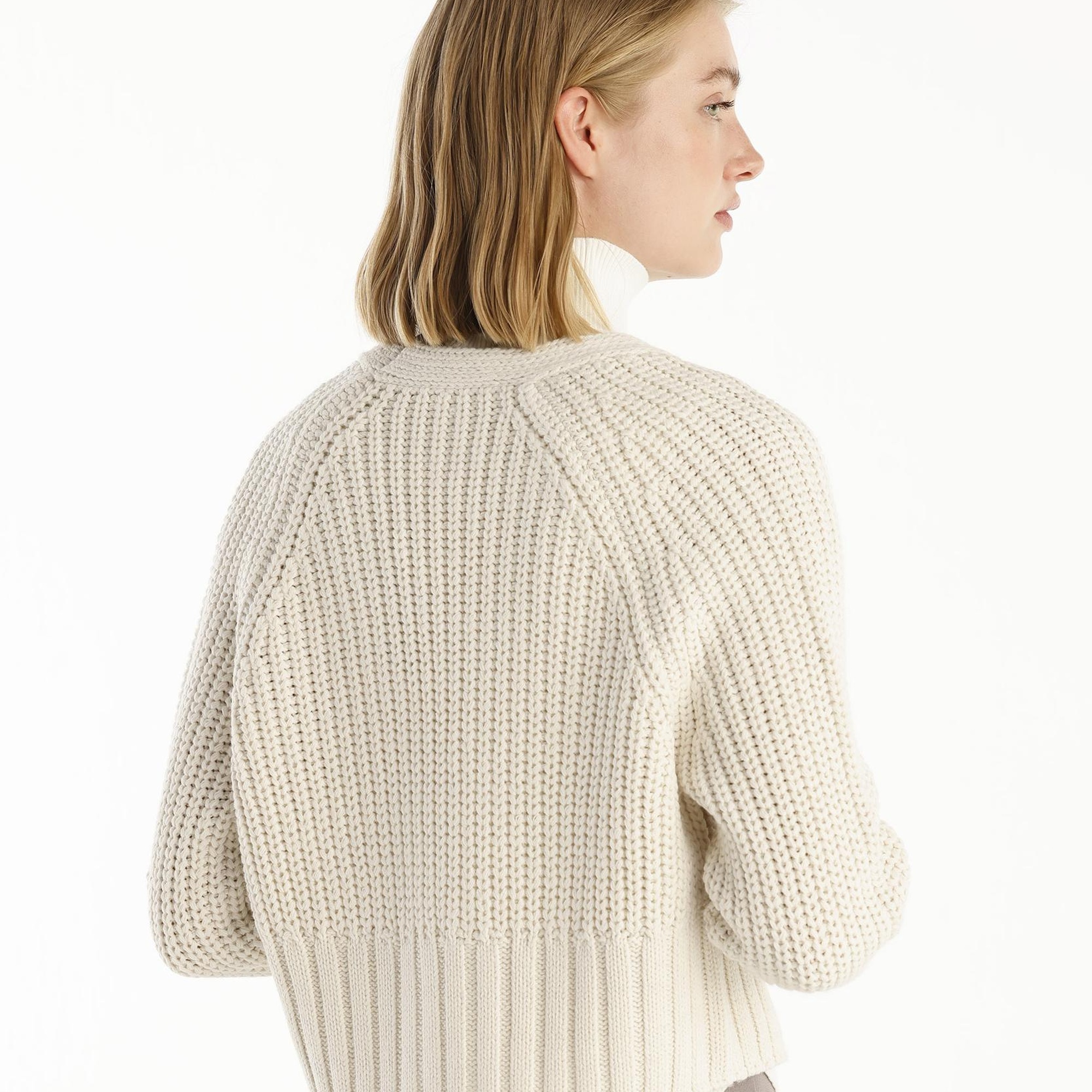 YARGICI V-Yakalı Hırka