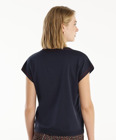  YARGICI V- Yakalı Kısa Kollu Triko