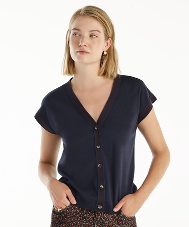  YARGICI V- Yakalı Kısa Kollu Triko