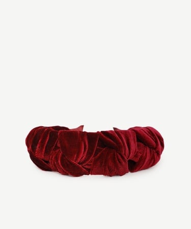  YARGICI Örgü Detaylı Kadife Taç