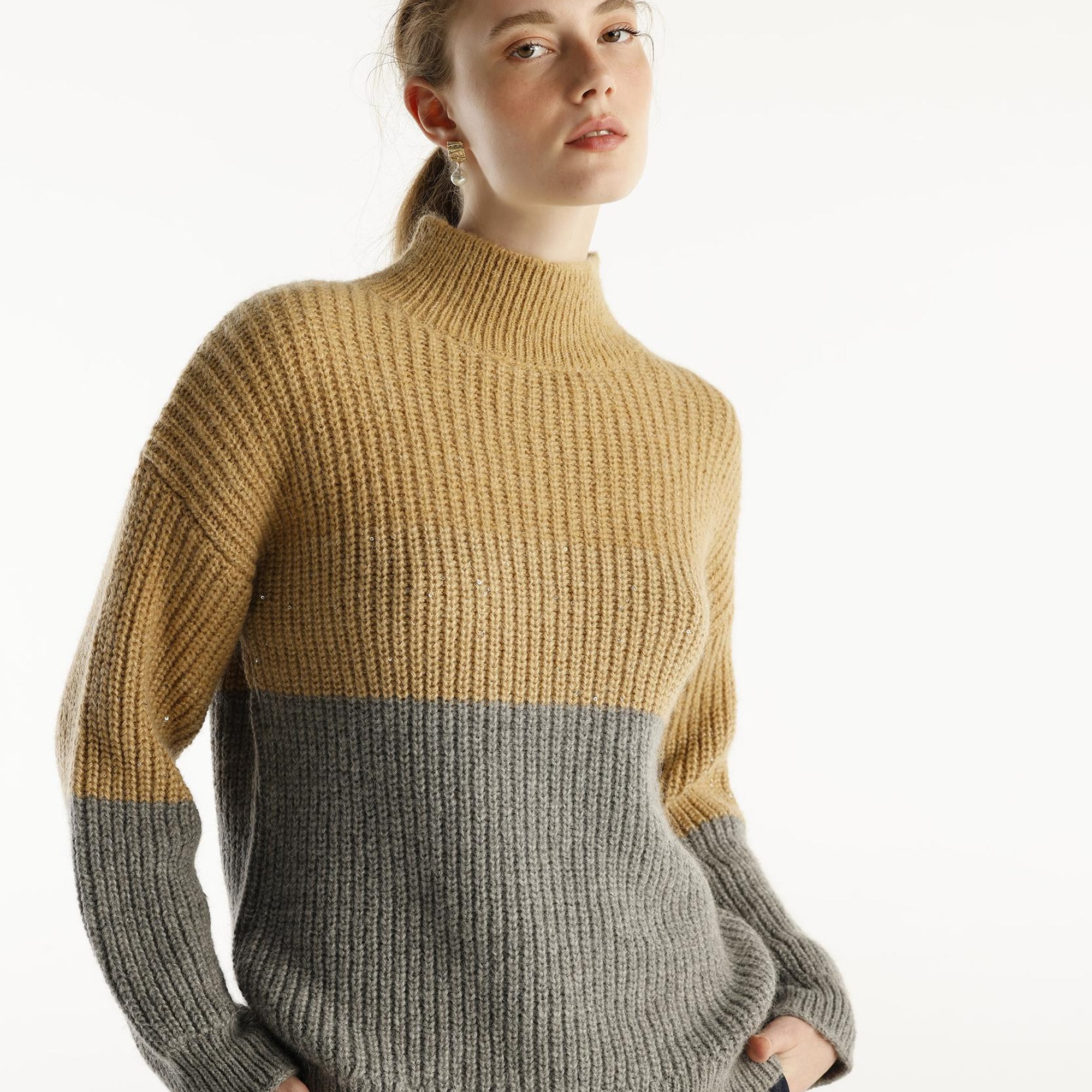 YARGICI Renk Bloklu Kazak