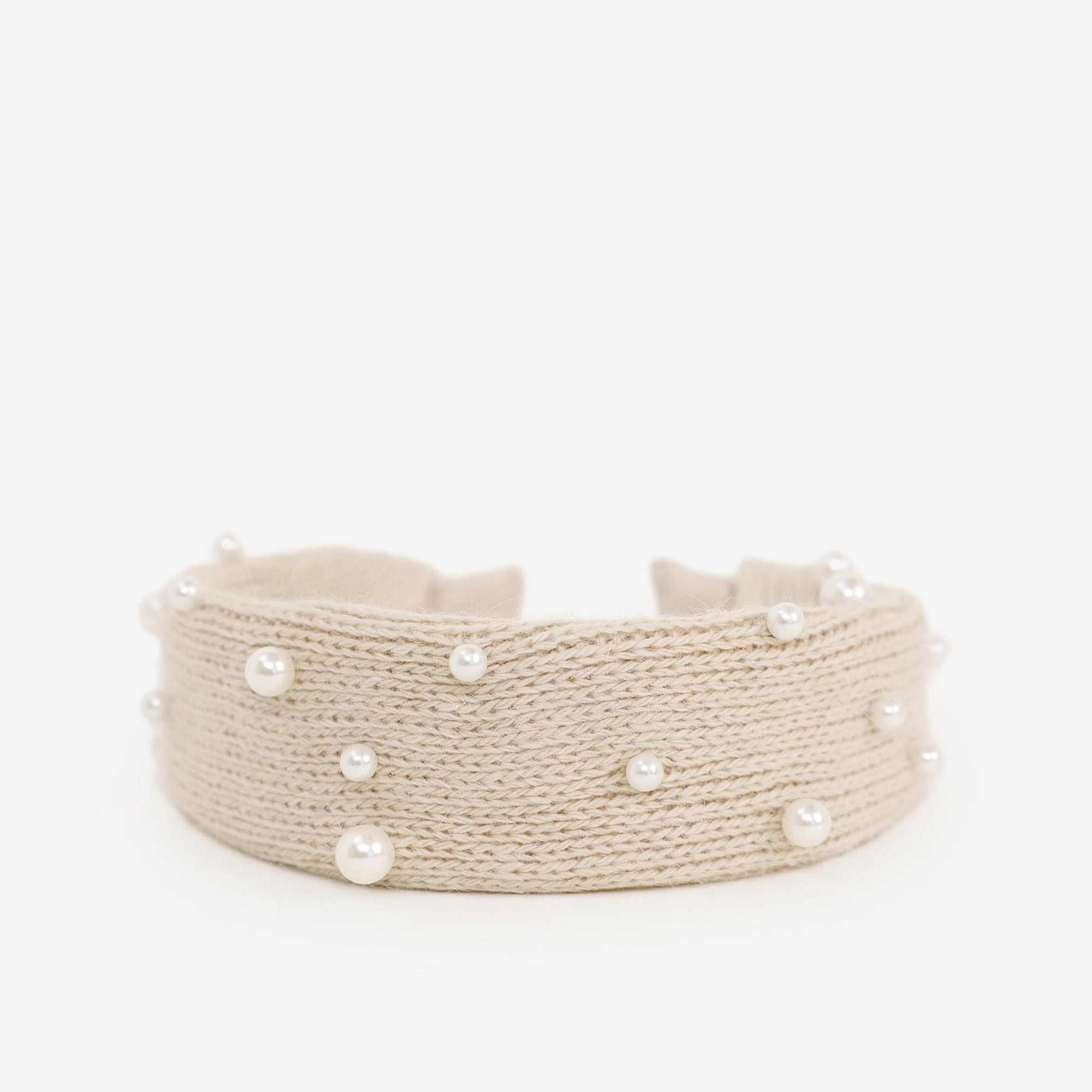 YARGICI Boncuk Ve Triko Detaylı Taç