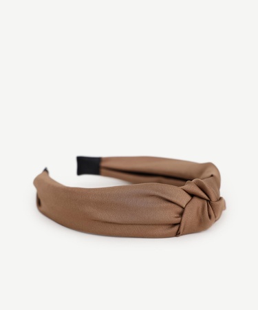  YARGICI Düğüm Detaylı Saten Taç