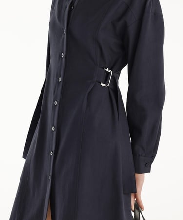  YARGICI Kemer Detaylı Uzun Kollu Hakim Yaka Kısa Gömlek Elbise