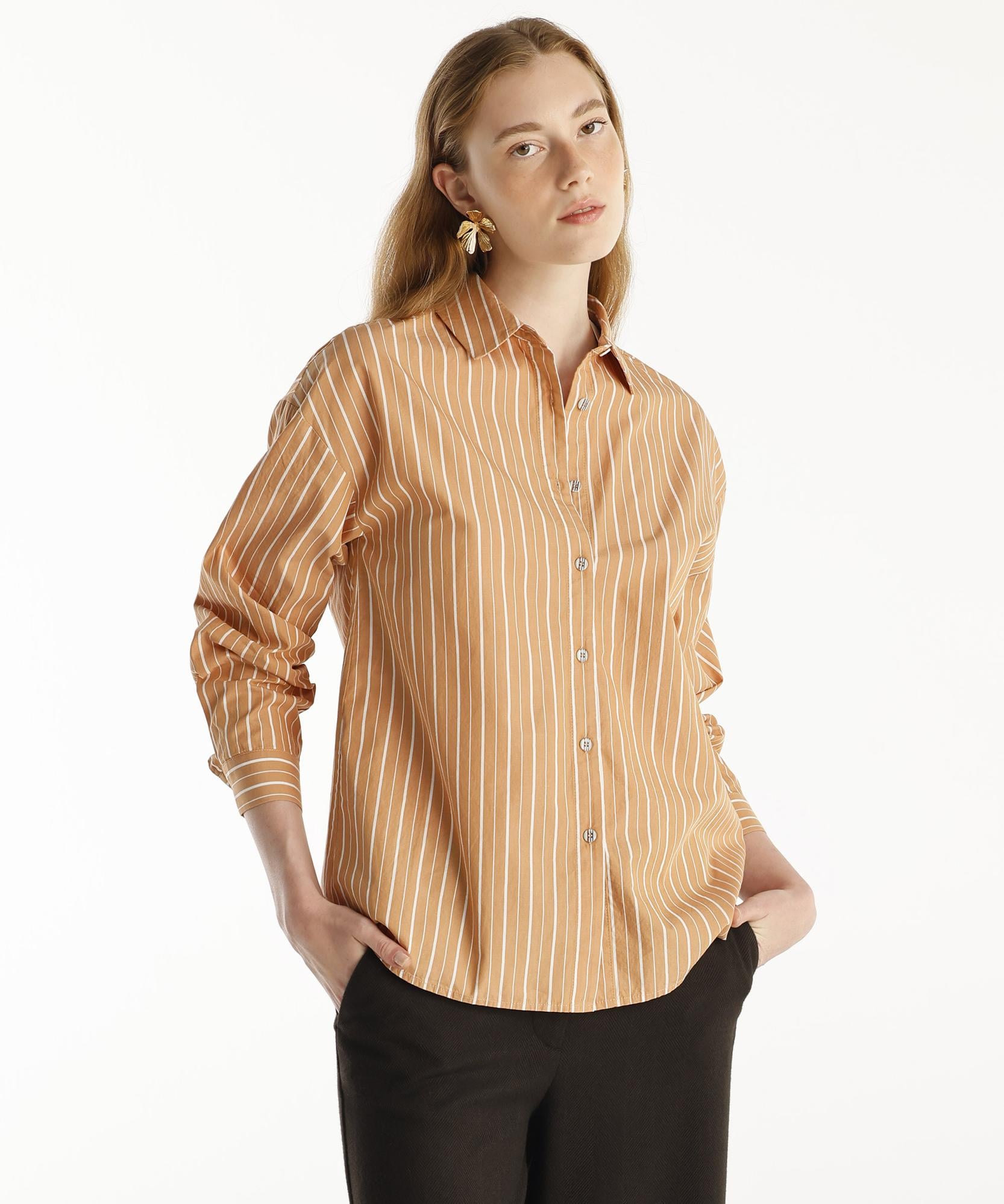  YARGICI Renkli Düğmeli Gömlek