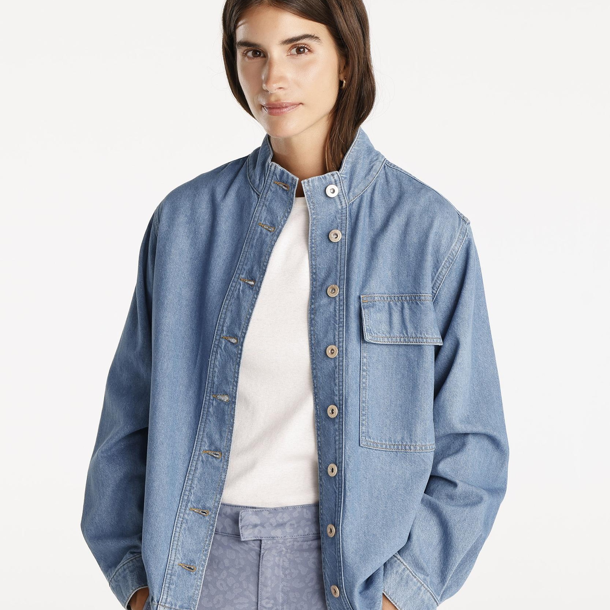 YARGICI Cepli Yüksek Yaka Denim Gömlek