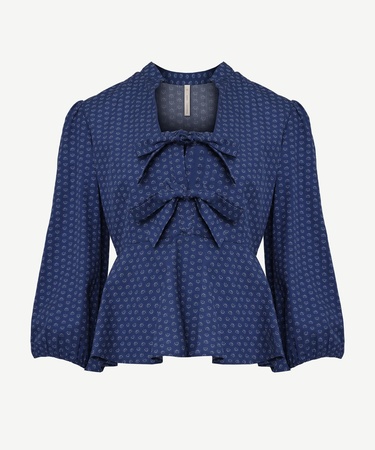  YARGICI Kurdele Detaylı Bluz